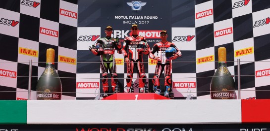 Race1 จัดหนัก Chaz Davies พาทีม Ducati ครอง Double Poldium พร้อมดราม่าธงสีแดง