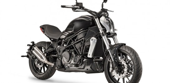 Benelli เตรียมเปิดตัวบิ๊กไบค์คันใหม่อย่าง 502S ครูเซอร์ขนาดกลาง