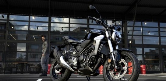 มาแบบไม่ทันให้ตั้งตัว กับ New Honda CB300R รถสปอร์ตเนกเกตไฟกลมคันล่าสุดจากทางปีกนก