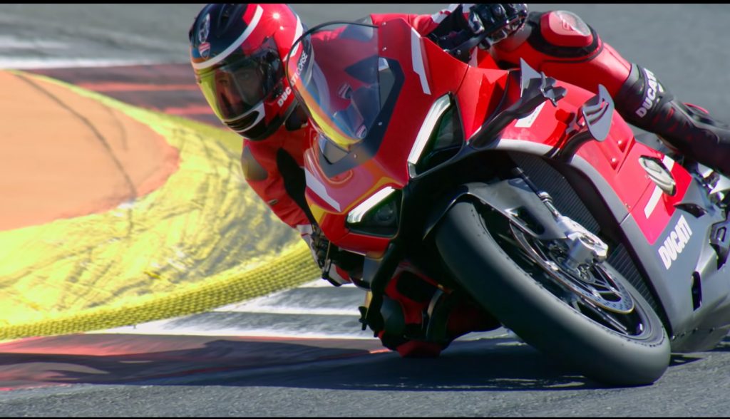 วิดีโอแนะนำ 2020 Ducati Superleggera V4