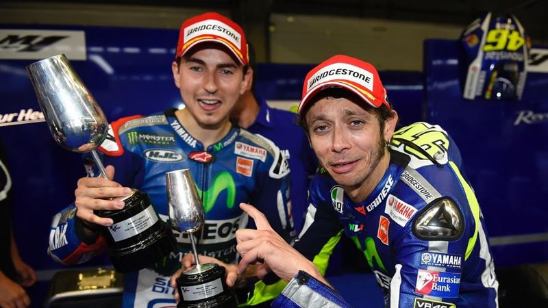 rossi ผลักดันให้ทีมเช็นสัญยากับ lorenzo