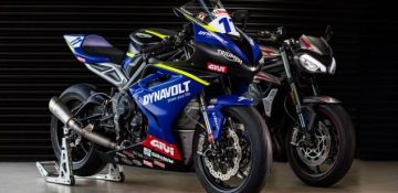 Triumph เปิดตัวทีมแข่ง Dynavolt Triumph