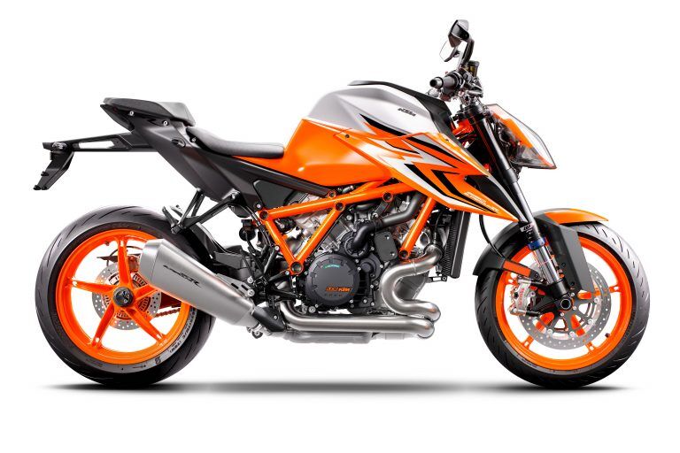 KTM เปิดตัว 2022 KTM 1290 Super Duke R และ 1290 Super Duke R EVO