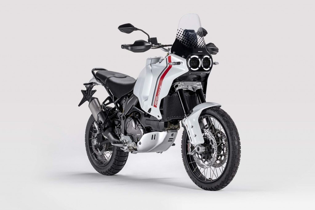 รายละเอียดเพิ่มเติมของ 2022 Ducati Desert-X