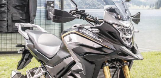 เปิดตัว All New Honda CB150X รุ่น SE เคาะราคาประมาณ 78,000 บาท!