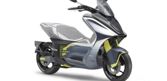 เตรียมเปิดตัว รถรุ่นใหม่ Yamaha สกู๊ตเตอร์พลังงานไฟฟ้า ที่มีขนาดตัวรถเท่าๆ กับ NMAX!