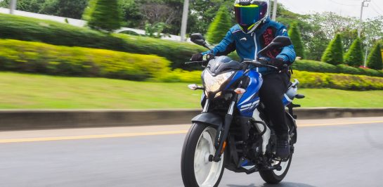 รีวิว Bajaj PULSAR NS 200 ขี่ง่าย คล่องตัว แรงต้นบิดเป็นมา งานประกอบดี!