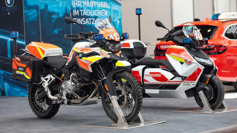 BMW Motorrad เปิดตัว CE-04-P และ F 850 GS-P