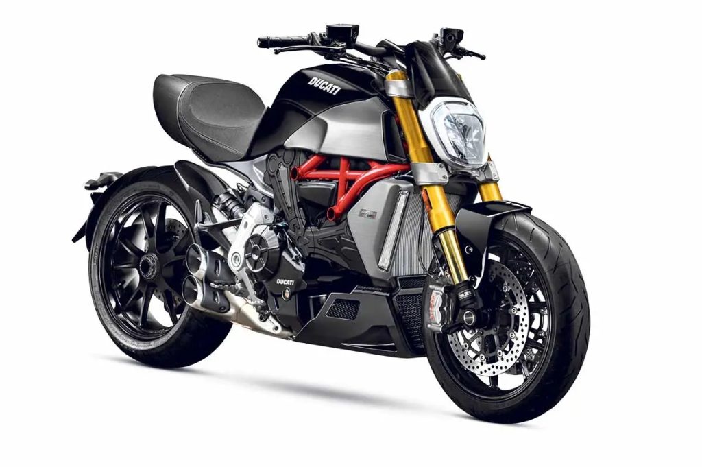 มาแน่ Ducati Diavel V4 ปลายปีนี้
