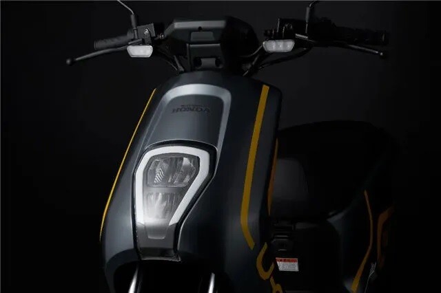 เปิดตัว Honda U-GO GT 2023 รถสกู๊ตเตอร์ไฟฟ้า วิ่งได้ไกลสุด 150 กม. อย่างเป็นทางการ ราคา 99,000 บาท