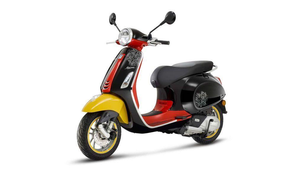 เปิดตัว Vespa "Mickey Mouse" 2023 รุ่นพิเศษ ฉลอง 100 ปี Walt Disney