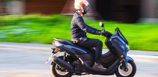 Yamaha NMAX สไตล์ทัวริ่ง รีวิวใช้งานจริงในเมือง จะขับขี่คล่องตัวไหม?!