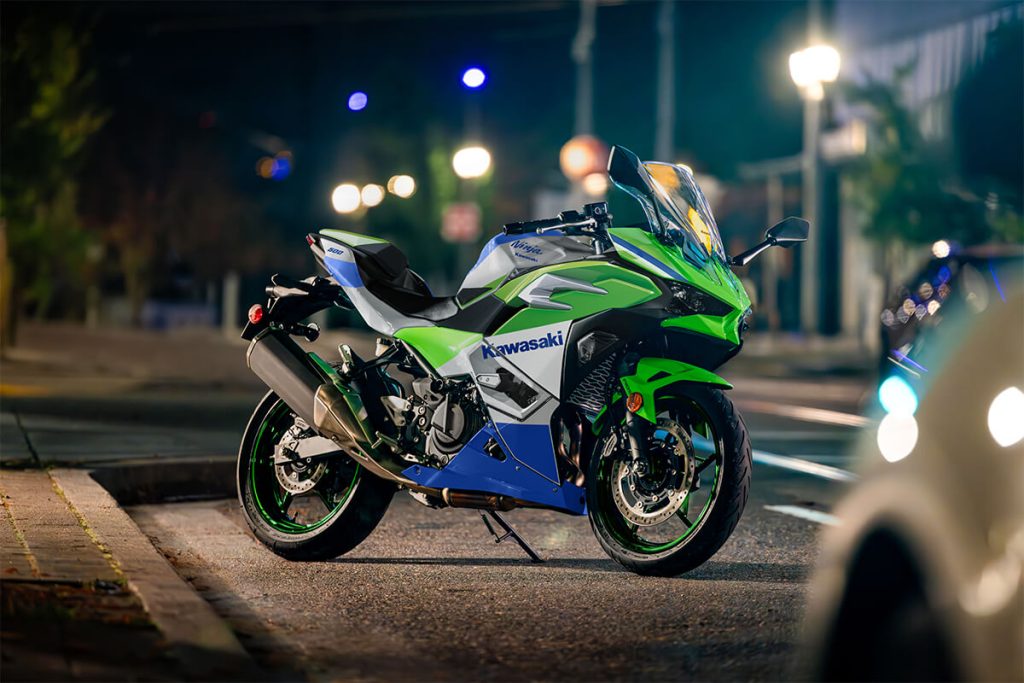 เปิดตัว Kawasaki Ninja 500 SE 40th ANNIVERSARY EDITION รุ่นพิเศษ อย่างเป็นทางการ