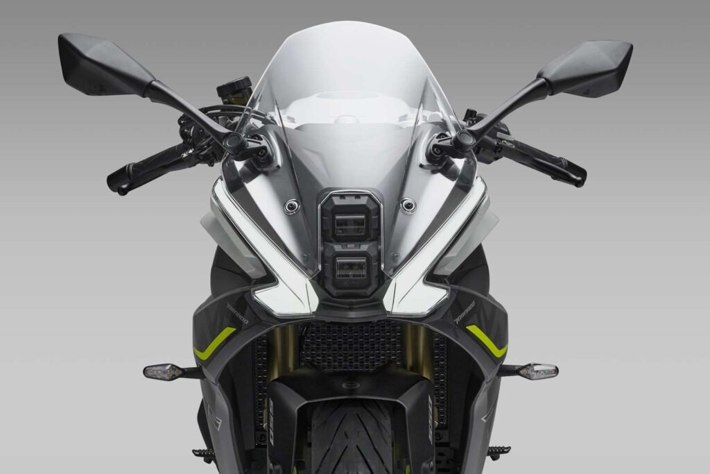เผยโฉม Benelli Tornado 550 2025 สปอร์ตฟูลแฟริ่งรุ่นใหม่