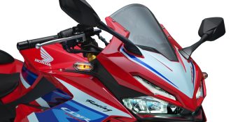 อัปเดทใหม่ของ Honda CBR150R สปอร์ตฟูลแฟริ่งรุ่นปี 2025