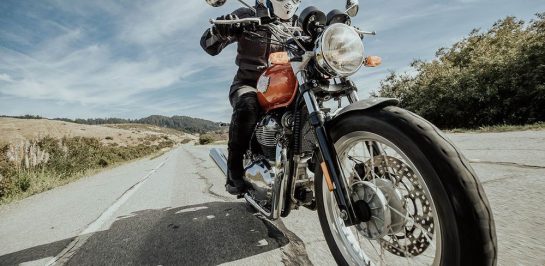 Royal Enfield กำลังพัฒนาเครื่องยนต์ไฮบริดร่วมกับ CFMoto