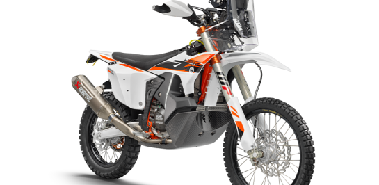 เผยโฉม KTM 450 Rally Replica และรุ่นพิเศษ Sanders Edition ผลิตจำนวนจำกัด