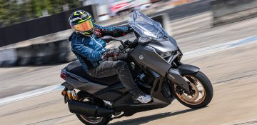 รีวิวขับขี่จริง Yamaha XMAX TECH MAX 2026 ขี่แล้วรู้เลยว่ามันคือ MAX ตัวจริง