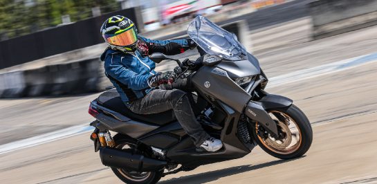 รีวิวขับขี่จริง Yamaha XMAX TECH MAX 2026 ขี่แล้วรู้เลยว่ามันคือ MAX ตัวจริง