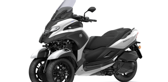 เปิดตัว Yamaha Tricity 300 2026 สกู๊ตเตอร์รุ่นแรกของค่าย ที่ติดตั้งถุงลมนิรภัย