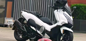 หรือนี่คือภาพ Suzuki บิ๊กสกู๊ตเตอร์ Burgman 350cc รุ่นใหม่?!