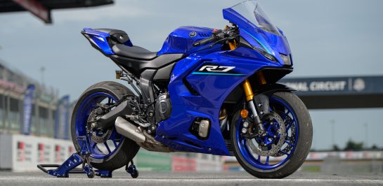 รีวิว New YAMAHA R7 2026 รถสปอร์ตที่ขี่สนุกได้ไม่ยาก แต่เทคโนโลยีแน่นระดับสนาม