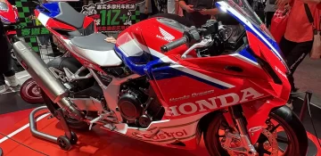 Honda CBR500R FOUR Racing Color โผล่พร้อมปีก MotoGP