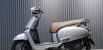 Yamaha Fuzzy 125 เปิดตัวแล้ว! สกู๊ตเตอร์ Hybrid สไตล์เรโทร 57,000 บาท