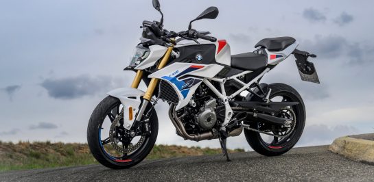 เปิดตัว BMW F 450 R ใหม่! 2 สูบ 48 แรงม้า ไม่ต้องกำคลัทช์ คาดราคา 150,000 บาท